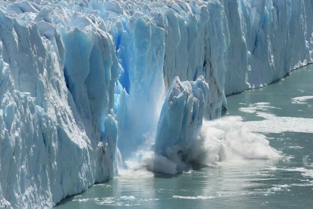 Учёный заявил о вероятности появления новых опасных вирусов при таянии льдов