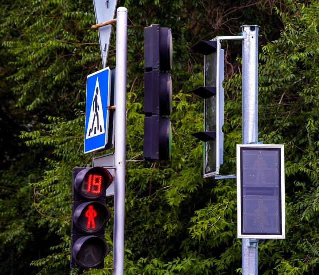 В Самаре будут установлены электронные знаки и «умные» светофоры