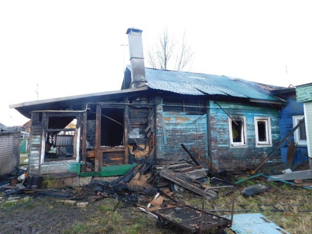 В результате пожара в Тверской области погибли два человека