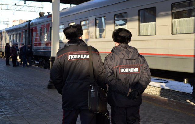 Обстрел полицейских устроил пассажир поезда Москва-Адлер
