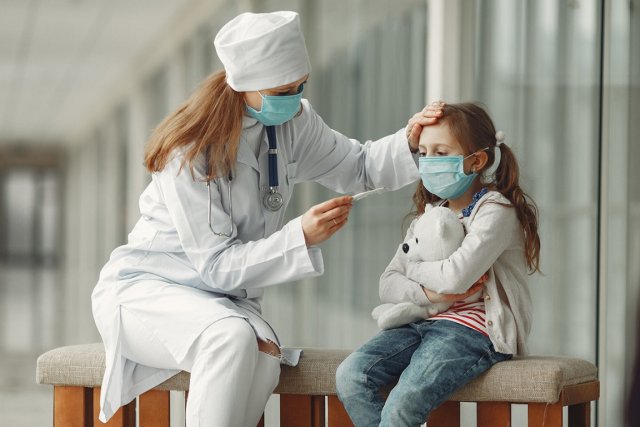 Педиатр назвала отличительный симптом коронавируса для детей