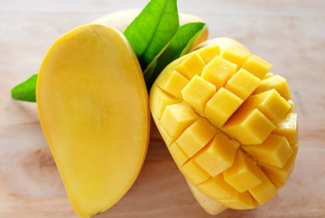 Нутрициолог рассказала о том, кому противопоказано употребление манго