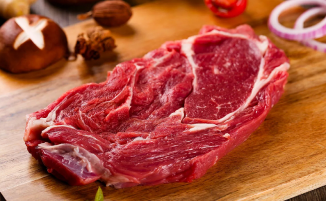 Можно ли употреблять в пищу говядину каждый день, рассказал диетолог