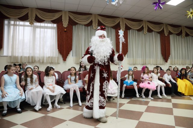Родители в Севастополе смогут посетить новогодние утренники в детских садах