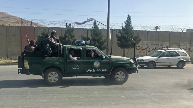 Талибы ввели запрет на прослушивание музыки в автомобилях