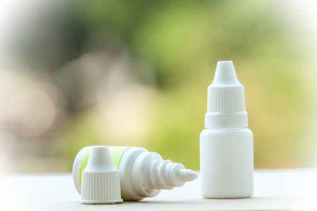 Доктор Мясников предупредил об опасности капель для носа против насморка