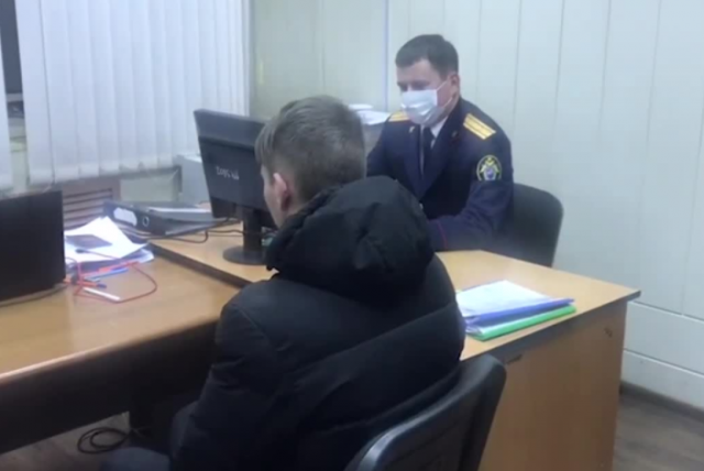 Подросток из Омска был арестован за убийство семьи