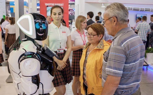 Робот с искусственным интеллектом пополнил ряды сотрудников «Службы 112» в Ростове 122
