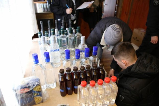 Крупная партия контрафактного алкоголя изъята в Красноярском крае