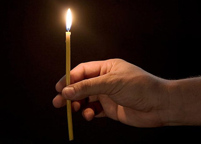 Пенсионерка из Арзамаса скончалась во время пожара, намереваясь читать молитву при свечах