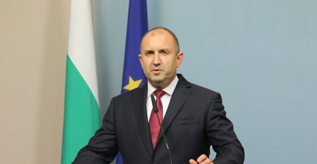 Президент Болгарии заявил, что в стране ситуация критичная