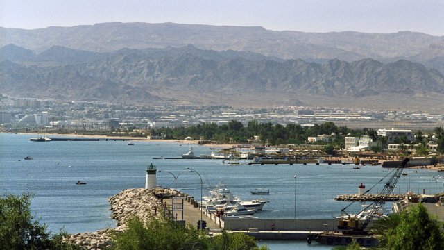 Утечка газа привела к смерти пяти человек в иорданском порту Акаба