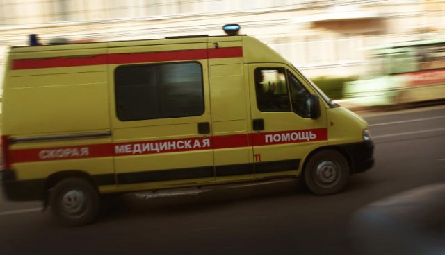 Дети и один взрослый попали в больницу после пожара в Москве