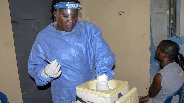 Вспышка Эболы зафиксирована в Уганде