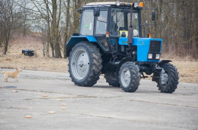 Житель Тамбовской области угнал трактор