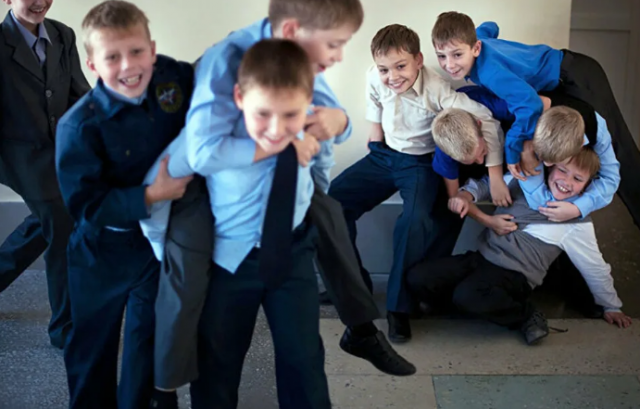 Ребёнка в Нижегородской области ударил учитель из-за шума во время перемены