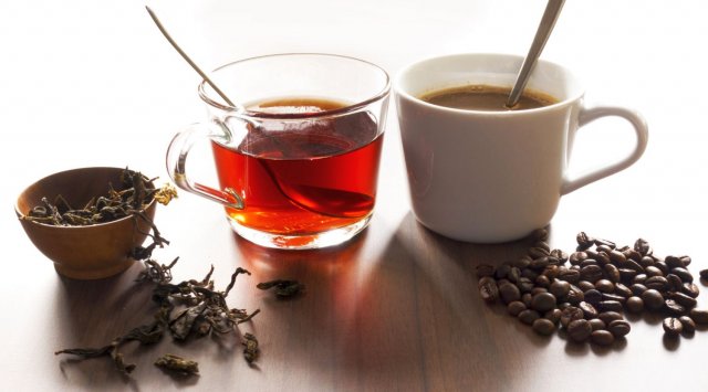 Нутрициолог рассказала, почему чай и кофе могут быть вредны для здоровья