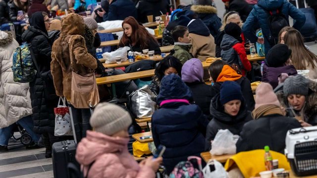 В Великобритании украинских беженцев разместили в дорогом отеле