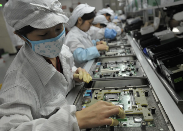 Беспорядки в Китае могут привести к большим потерям для компании Apple