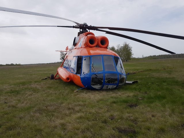 По факту аварийной посадки вертолёта под Омском возбуждено уголовное дело