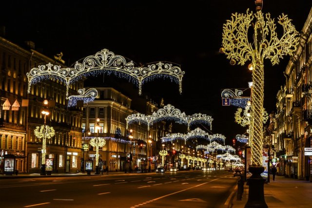 В Санкт-Петербурге в новогоднюю ночь будет перекрыто движение