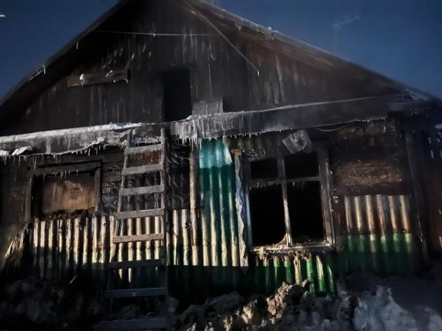 В результате пожара в Коми пострадала супружеская пара