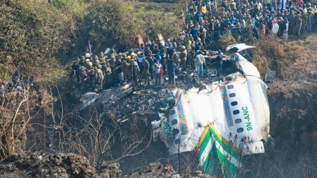 В Непале произошла крупнейшая за 30 лет авиакатастрофа
