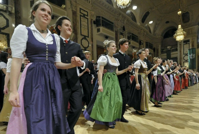 Крупнейший крестьянский бал в Европе был проведён в Австрии