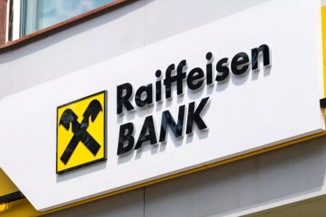 Райффайзенбанк ввёл ограничения на открытие счетов в иностранной валюте для корпоративных клиентов