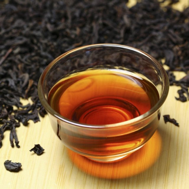 Чрезмерное потребление чая: кардиолог предупреждает о рисках для здоровья