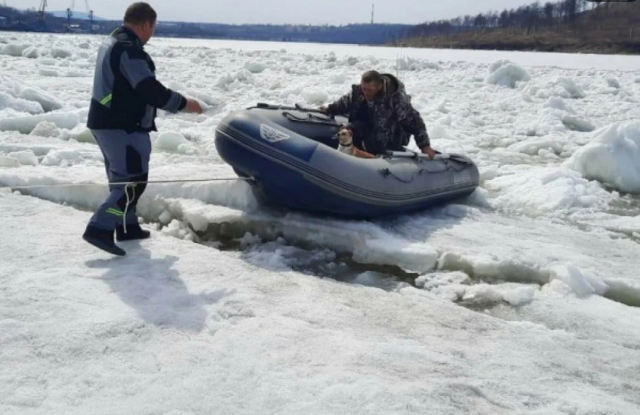 Мужчина пострадал в Хабаровском крае, провалившись под лёд