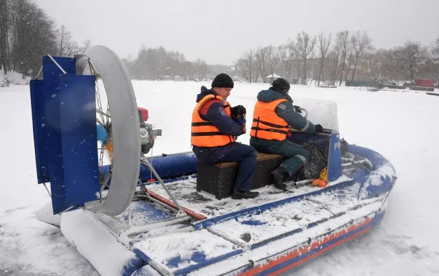 Подростки в Тверской области провалились под лёд