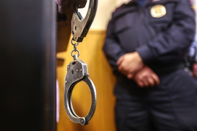 В Нижнем Новгороде за взятки осуждены двое сотрудников полиции