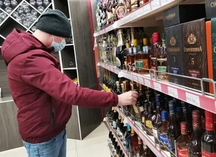 Эксперт рассказал о последствиях дополнительных запретов на продажу спиртного
