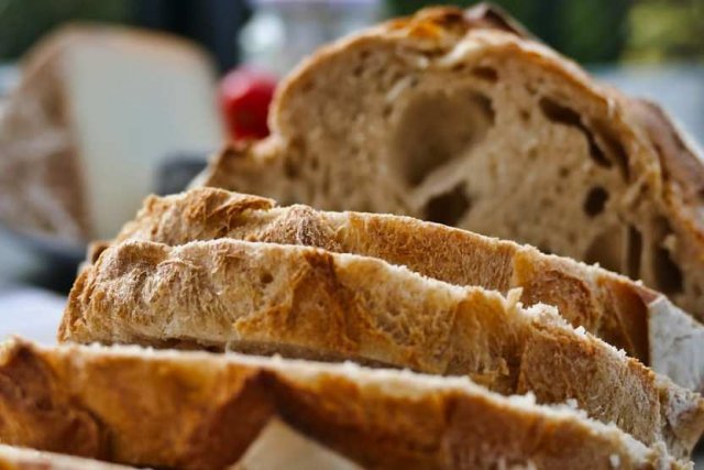 Диетолог назвала допустимую норму хлеба в день