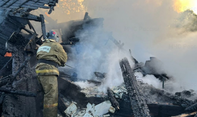 Несколько человек погибли при пожаре в Оренбургской области