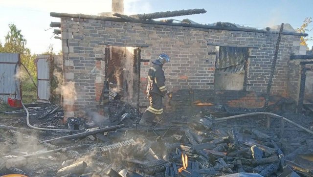 Трагический пожар унес жизнь пожилого мужчины в частном доме в Удмуртии