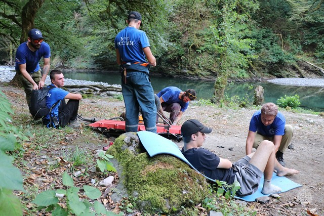 Туристка пострадала в горах Сочи и была эвакуирована