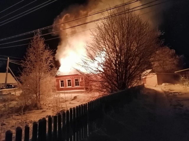 Пожар унес пять жизней в частном доме Карелии