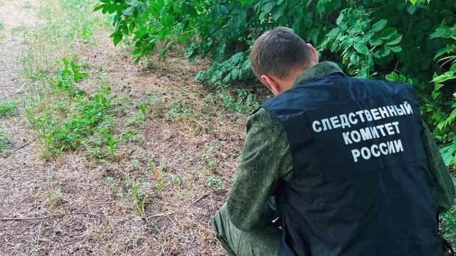 Мужчина скончался в Волгоградской области утонув в реке в машине
