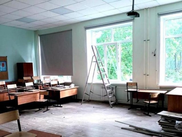 Прокуратура начала расследование по факту обрушения потолка в рязанской школе