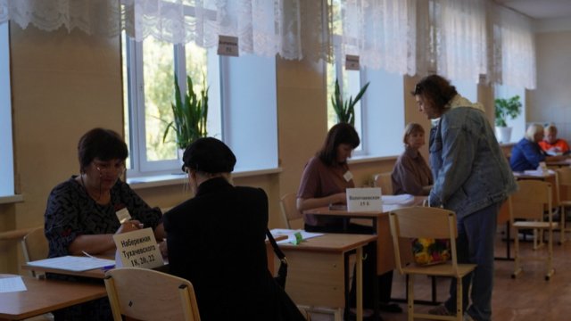 Массовое увольнение учителей зафиксировано в школе в Екатеринбурге