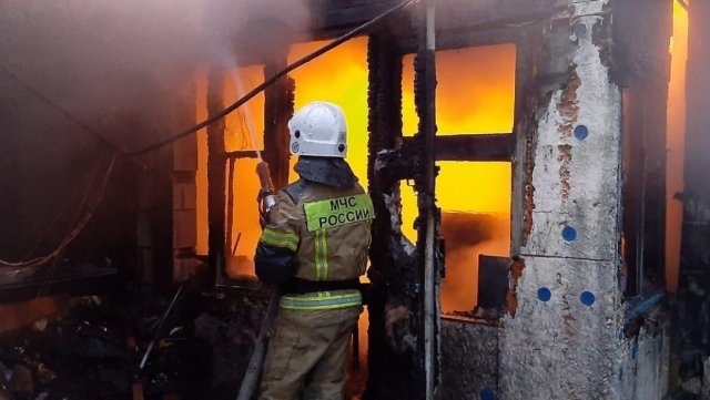 В результате пожара в ивановской квартире пострадали четверо детей