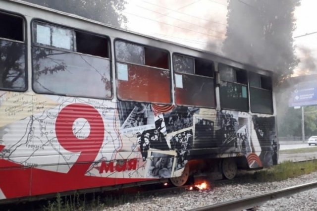 Пожар в трамвае с пассажирами произошёл в Саратове
