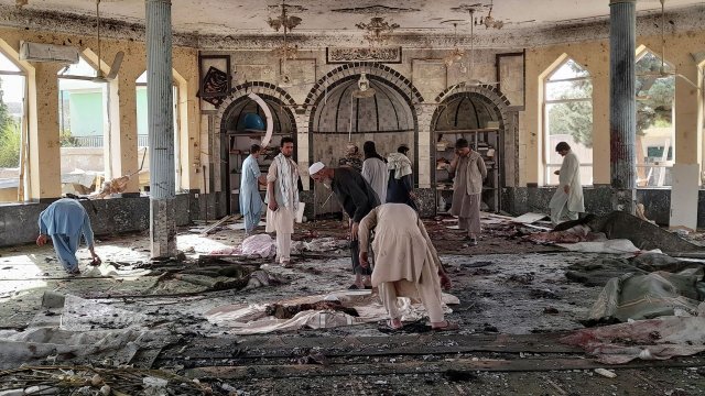 В результате взрыва в мечети в Афганистане пострадали более 10 человек