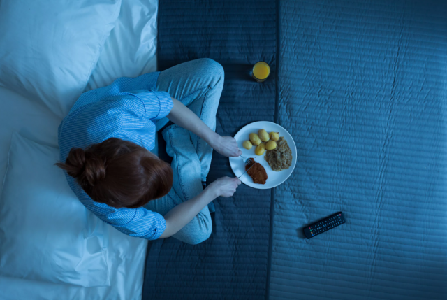 Эндокринолог назвала продукты, от которых рекомендуется отказаться перед сном