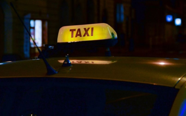 Таксиста из Казани обвиняю в домогательстве к уснувшей пассажирке