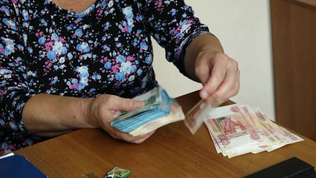 Пенсионерка в Алтайском крае стала жертвой мошенников и лишилась 500 тыс. рублей