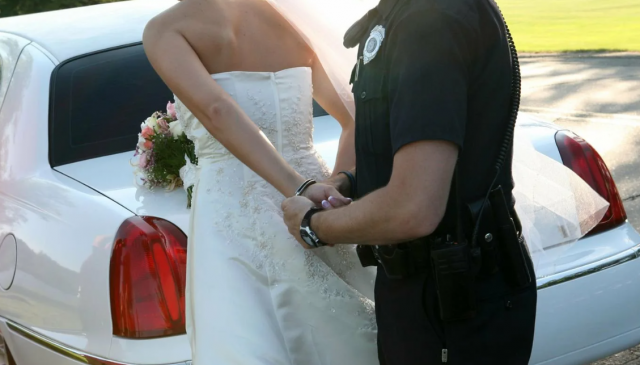 В Мексике невеста угодила в тюрьму за несколько минут до свадьбы