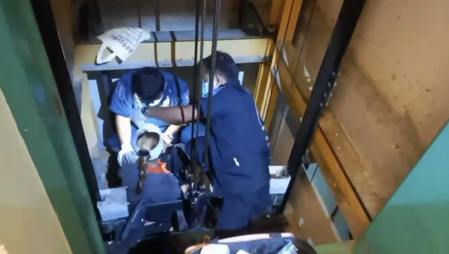 В Нижневартовске произошел сбой в лифте: кабина провалилась в шахту